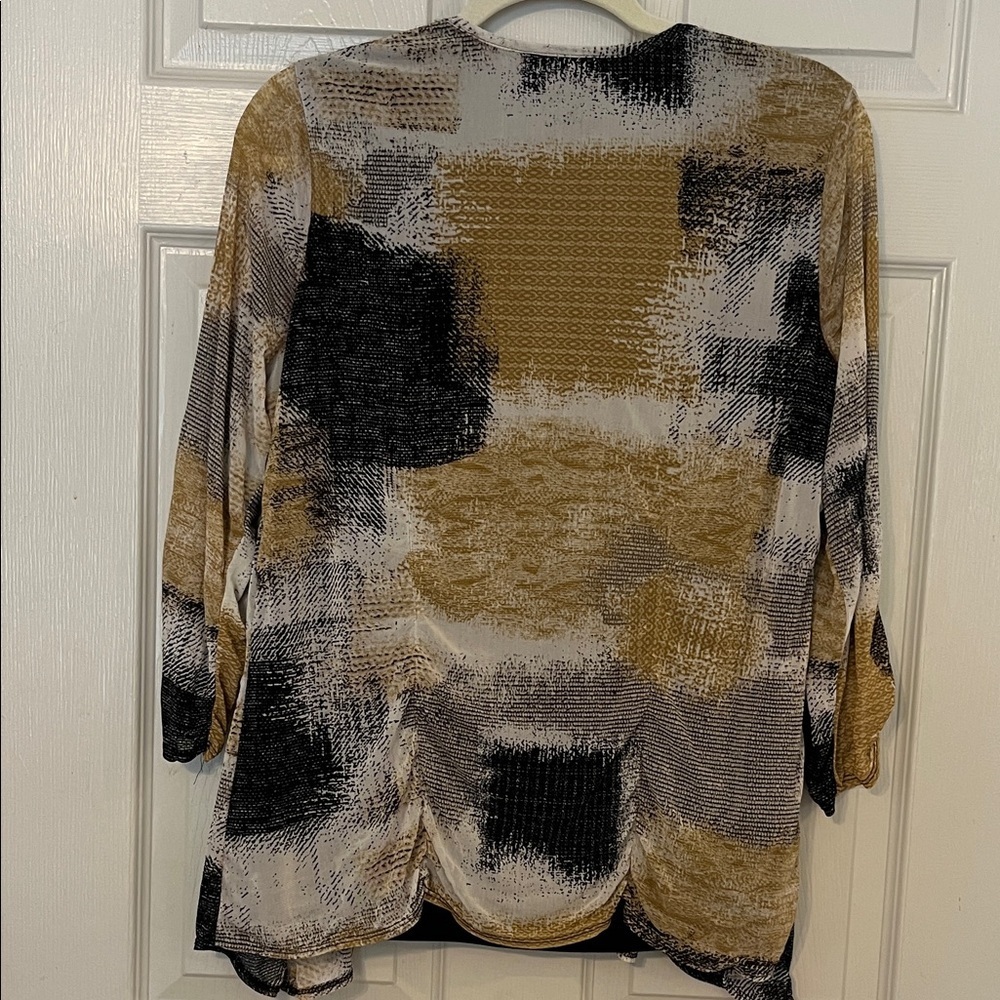 Sara Michelle Black and Gold Patterned Cardigan over black shirt. XLarge - Picture 5 of 11